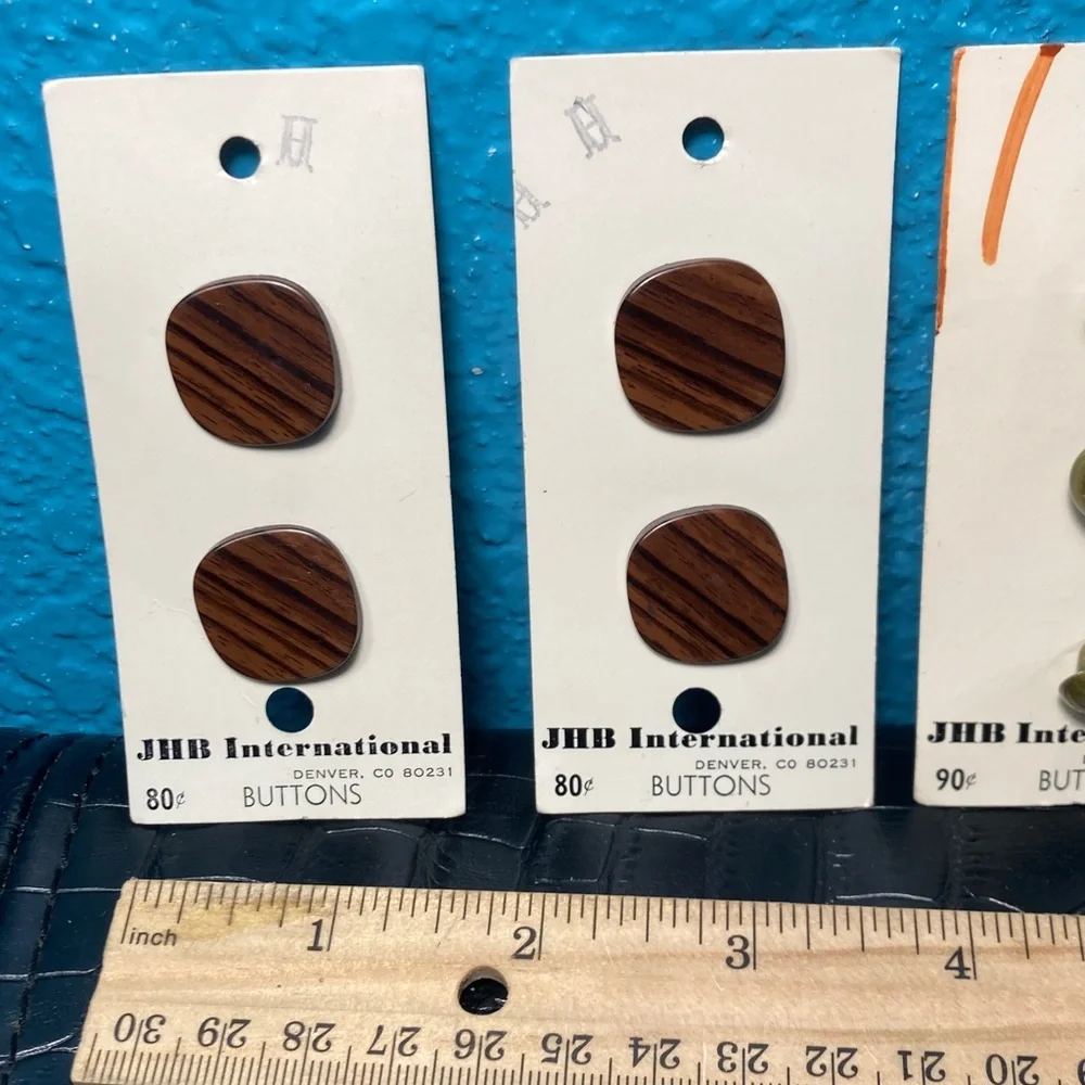 5 for $10: Vintage JHB‎ International Assorted Buttons ©️ 1983